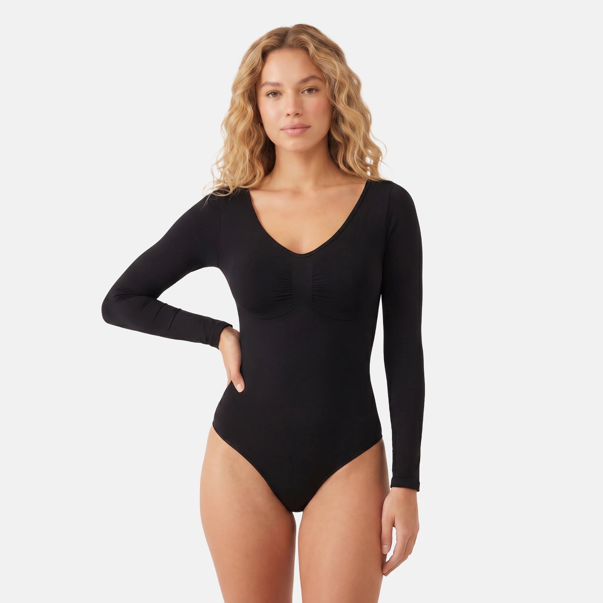 Estrell Nova Longsleeve Shapewear Body in Onyx Black – figurformender seamless Damen Body in Schwarz